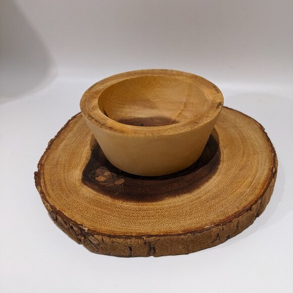 Awesome Live Edge Wood Bark Snack Nut Chip / Dip Bowl Server - Picture 3 of 9